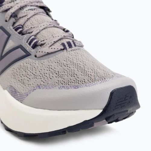 Dámské běžecké boty New Balance Fresh Foam Garoe V2 truffle salt/boysenberry/black