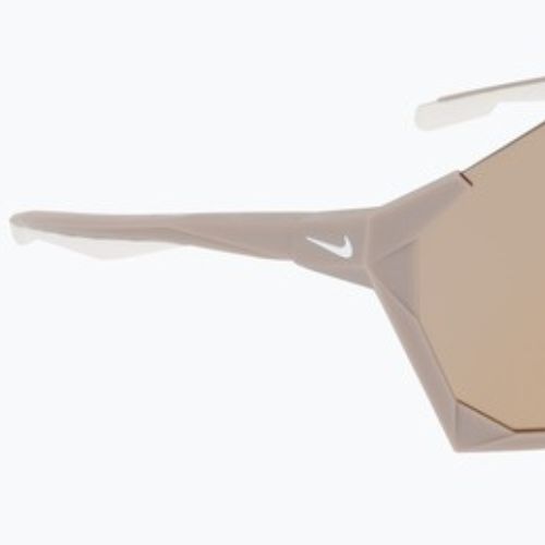 Sluneční brýle Nike Charged Shield matte college grey/gold mirror