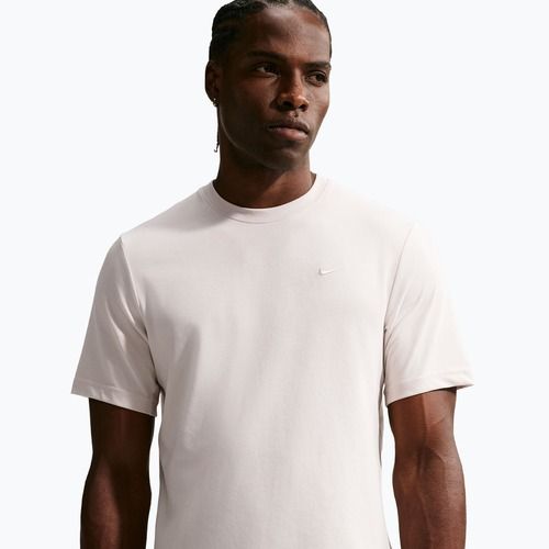 Pánské tréninkové tričko Nike Dri-Fit Primary light orewood brown/light orewood brown