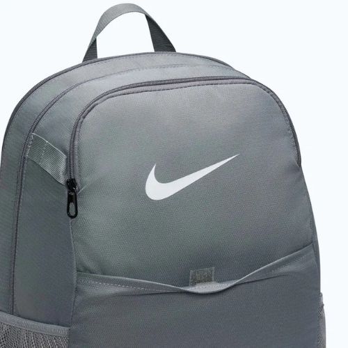 Batoh Nike Brasilia 24 l smoke grey/black/white