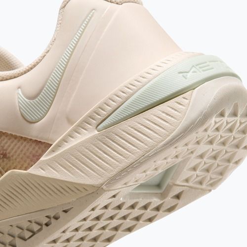 Dámské tréninkové boty Nike Metcon 10 SE chalk/light orewood brown/light silver