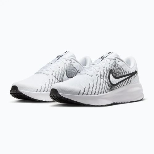 Pánské běžecké boty Nike Run Defy white/black