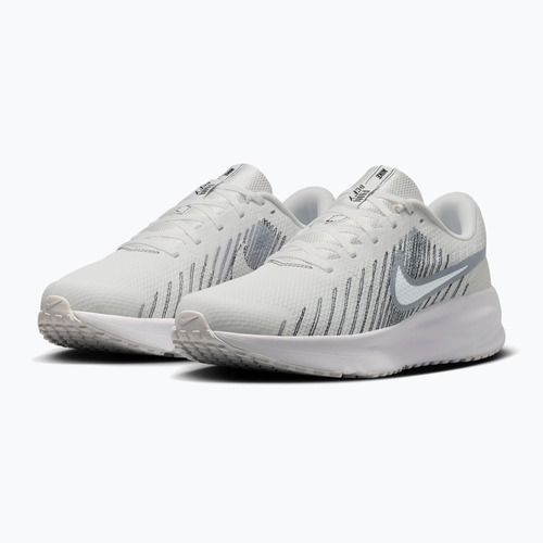 Pánské běžecké boty Nike Run Defy summit white/white/black/metallic silver