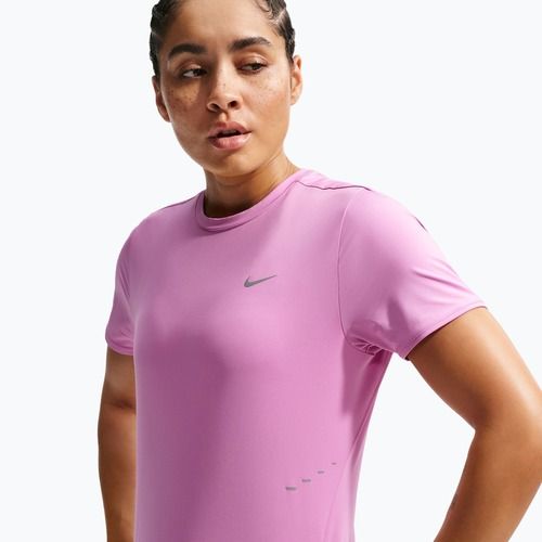 Dámské běžecké tričko Nike Swift Dri-Fit light magenta