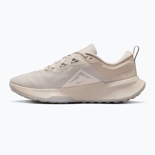 Dámské běžecké boty Nike Juniper Trail 2 GORE-TEX cream Ii/light orewood brown