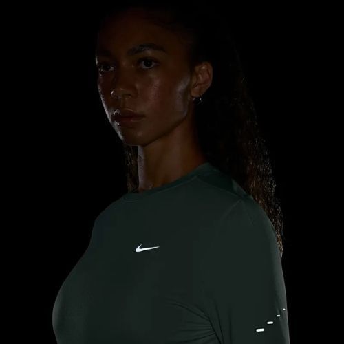 Dámské běžecké tričko Longsleeve Nike Swift Dri-FIT UV steam