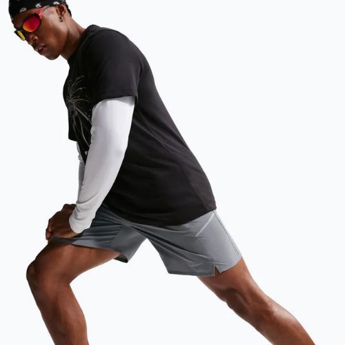 Pánské šortky Nike Miler Dri-Fit 7" smoke grey/smoke grey