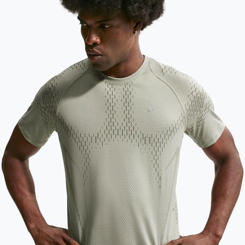 Pánské běžecké tričko Nike Stride Dri-Fit ADV spruce fog/light army