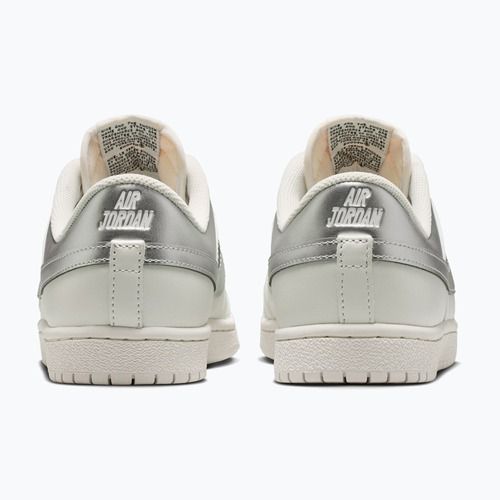 Dámská obuv Nike Air Jordan Skyline Low swan/black/metallic silver