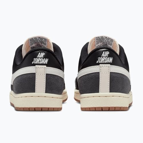 Dámské boty Air Jordan Skyline Low black/sail/gum med brown/summit white