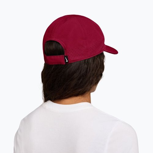 Kšiltovka Nike Dri-FIT ADV Club team red/pale ivory