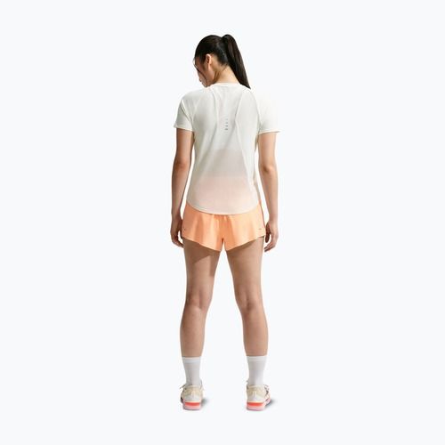 Dámské běžecké tričko Nike Swift Dri-Fit sail