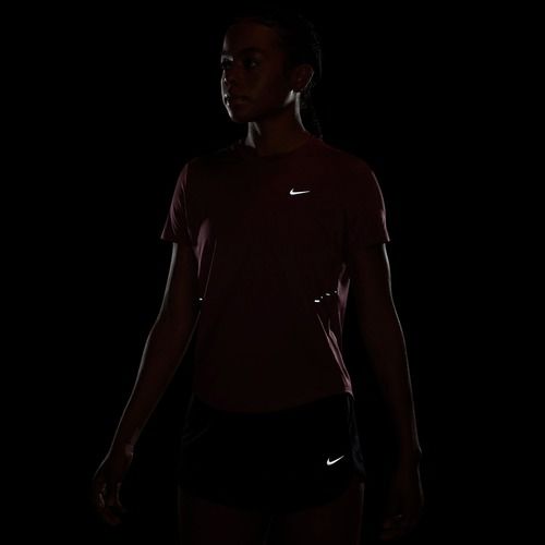 Dámské běžecké tričko Nike Swift Dri-Fit pink smoke