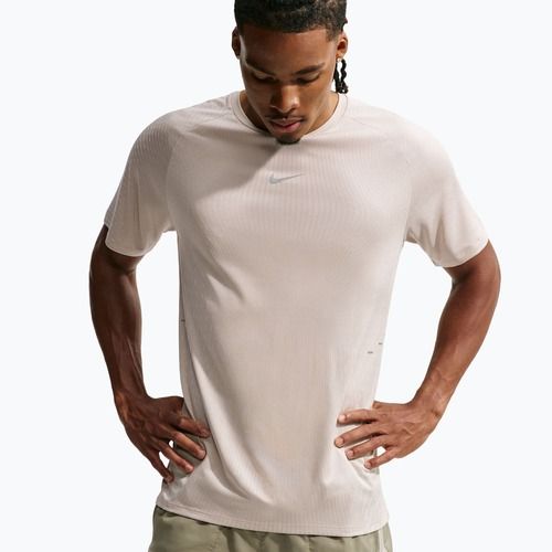 Pánské běžecké tričko Nike Stride cream Ii/sail