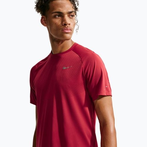 Pánské běžecké tričko Nike Stride tough red