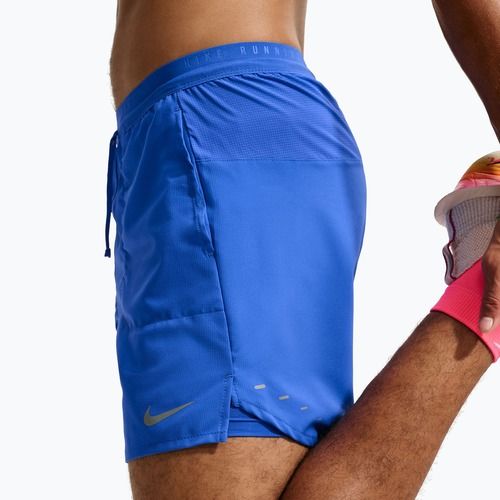 Pánské běžecké šortky Nike Stride Dri-Fit 2in1 7" hyper royal