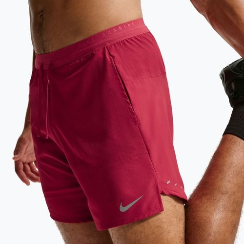 Pánské běžecké šortky Nike Stride Dri-Fit 2in1 7" tough red