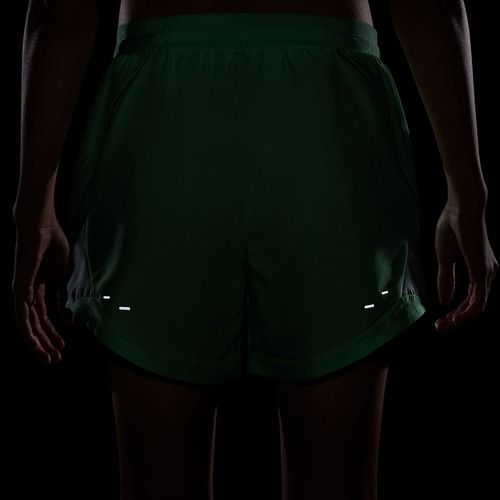 Dámské běžecké šortky Nike Tempo Dri-Fit Unlined illusion green/barely green/green spark