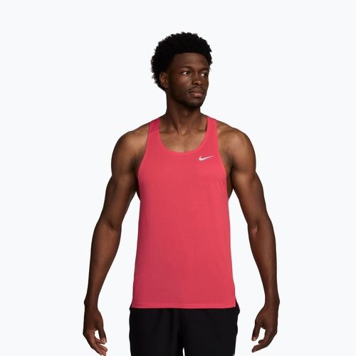 Pánské běžecké tričko Nike Fast Dri-Fit fusion red