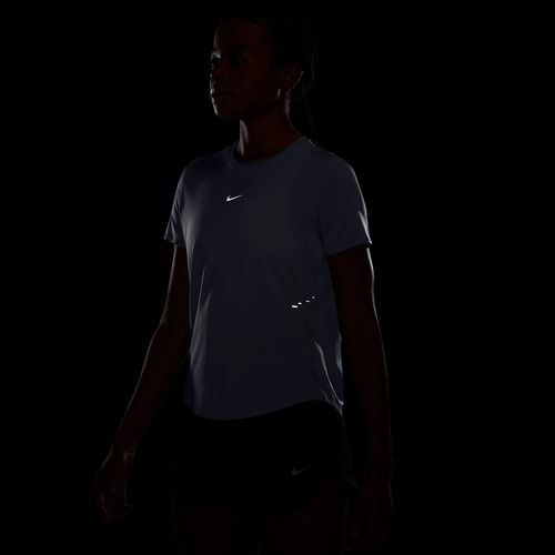 Dámské běžecké tričko Nike Swift Aero-Fit aluminum/pure platinum