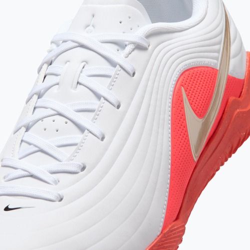 Pánské kopačky Nike Tiempo Maestro Club white/bright crimson/blur