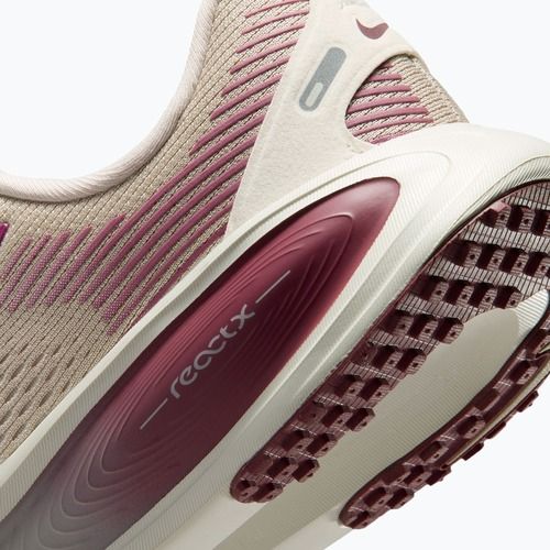 Běžecké boty Nike Vomero 18 cream ii/sail/pink smoke