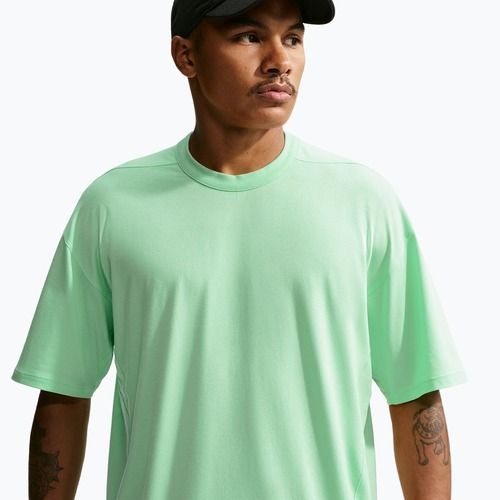 Pánské tréninkové tričko Nike 24.7 ImpossiblySoft Light cucumber calm/sail/illusion green