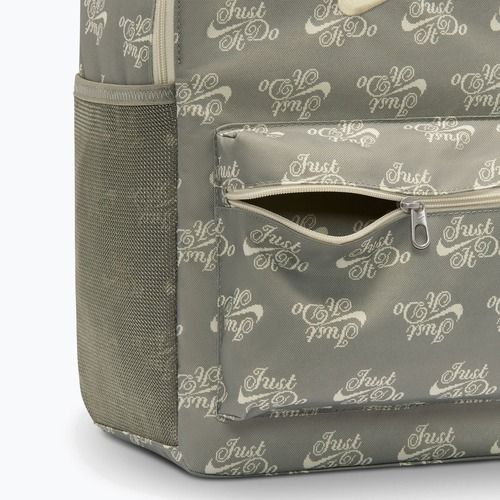 Městský batoh Nike Heritage 23 l light army/light khaki/light khaki