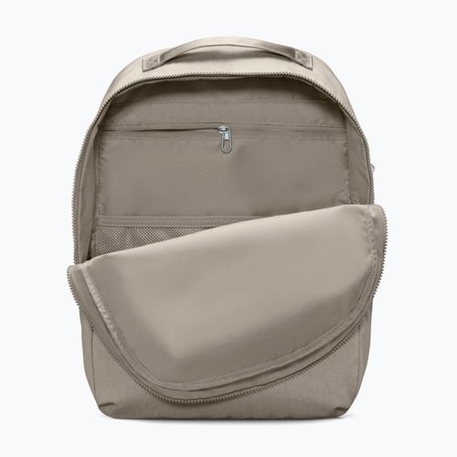 Městský batoh Nike Aura 24 l cream ii/cream ii/metallic silver brl