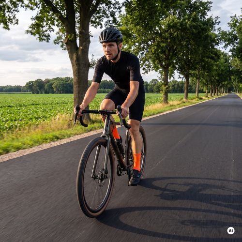 Cyklistické ponožky ATTABO Maxis Visible Pro 3 páry oranžové