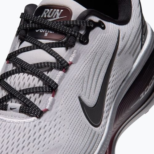 Dámské běžecké boty Nike Vomero 18 vast grey/metallic silver/black