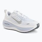 Pánské běžecké boty Nike Vomero Plus white/hydrogen blue/cool grey/grey fog