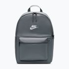 Městský batoh Nike Heritage 23 l smoke grey/smoke grey/white