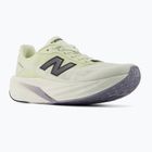 Dámské běžecké boty New Balance FuelCell Rebel V5 pistachio butter/sea salt