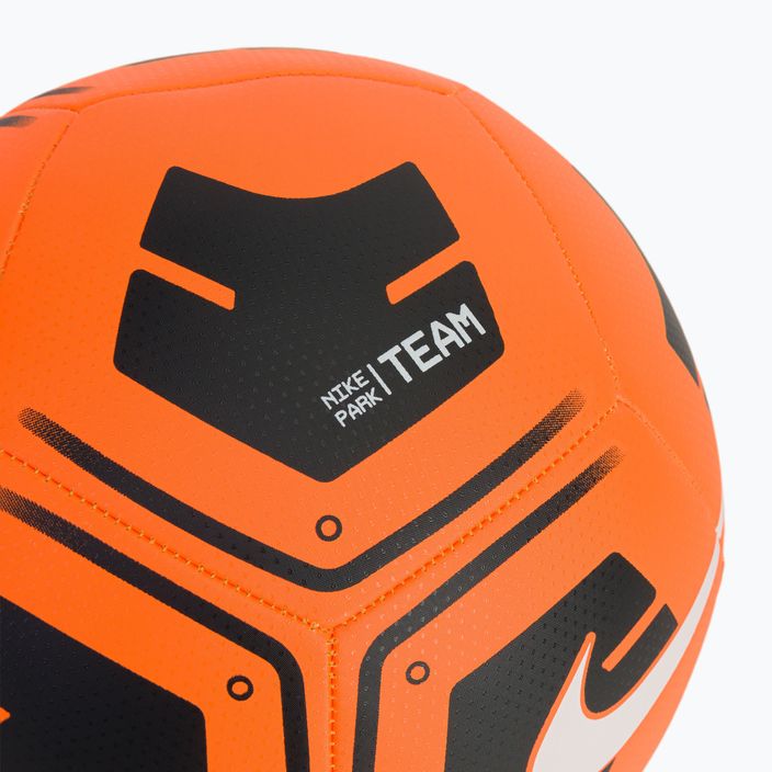 Fotbalový míč Nike Park Team oranžovo - černý CU8033 velikost 5 3