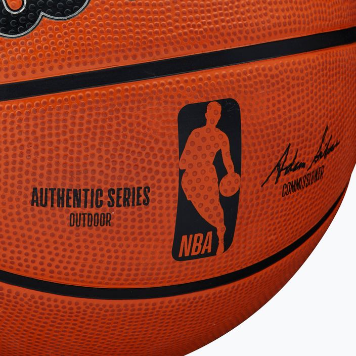Wilson NBA Authentic Series Outdoor basketbal WTB7300XB05 velikost 5 8