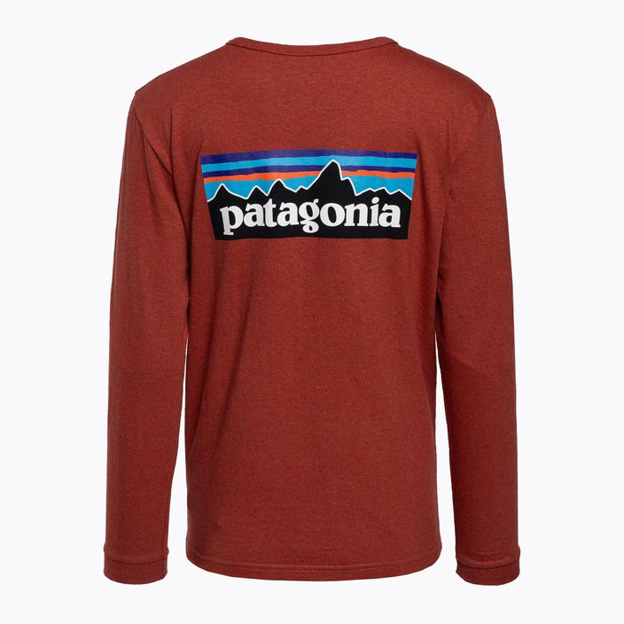 Dámské trekingové tričko Patagonia P-6 Logo Responsibili-Tee LS burl red 2
