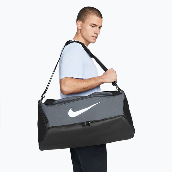 Sportovní taška Nike Brasilia 9.5 60 l grey/white 9
