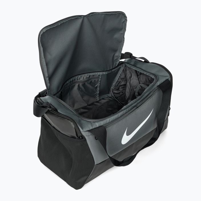 Sportovní taška Nike Brasilia 9.5 41 l grey/white 3