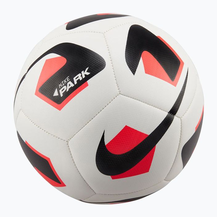 Fotbalový míč Nike Park Team 2.0 white/bright crimson/black velikost 4
