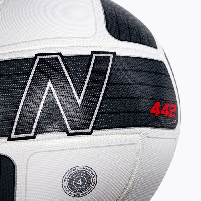Fotbalový míč New Balance FB23001 NBFB23001GWK velikost 4 3