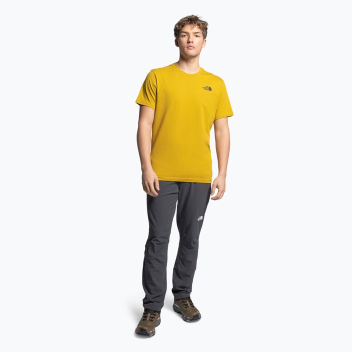 Pánské trekingové tričko The North Face Redbox žlutá NF0A2TX276S1 2