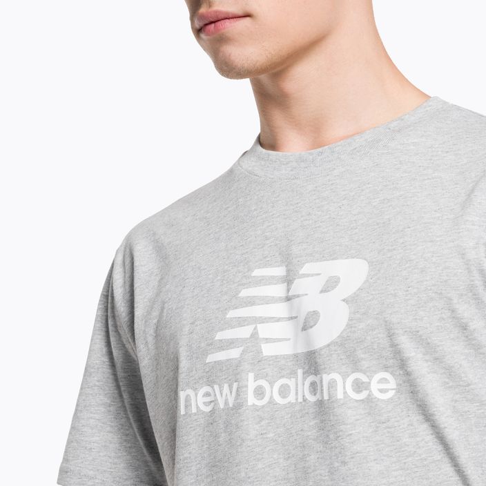 Pánské tričko New Balance Essentials Stacked Logo Co šedé NBMT31541AG 4