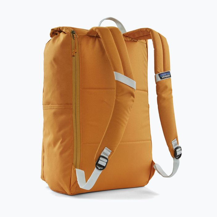 Městský batoh Patagonia Fieldsmith Roll Top Backpack 30 l golden carmel 2