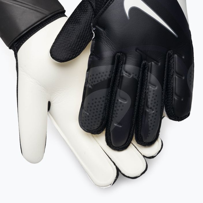 Brankářské rukavice Nike Match black/dark grey/white 3