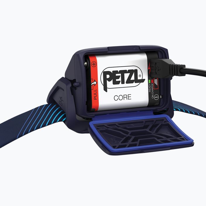 Čelová svítilna Petzl Actik Core modrá E065AA01 5