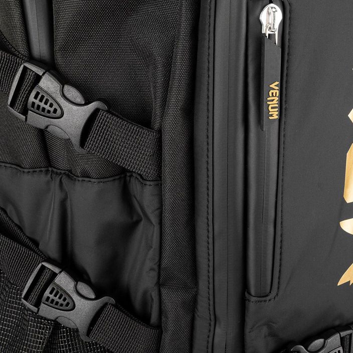 Venum Challenger Xtrem Evo tréninkový batoh černo-zlatý 03831-126 6