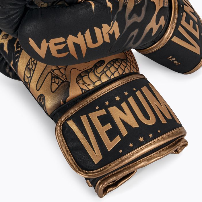 Černo-zlaté boxerské rukavice Venum Dragon's Flight 03169-137 5