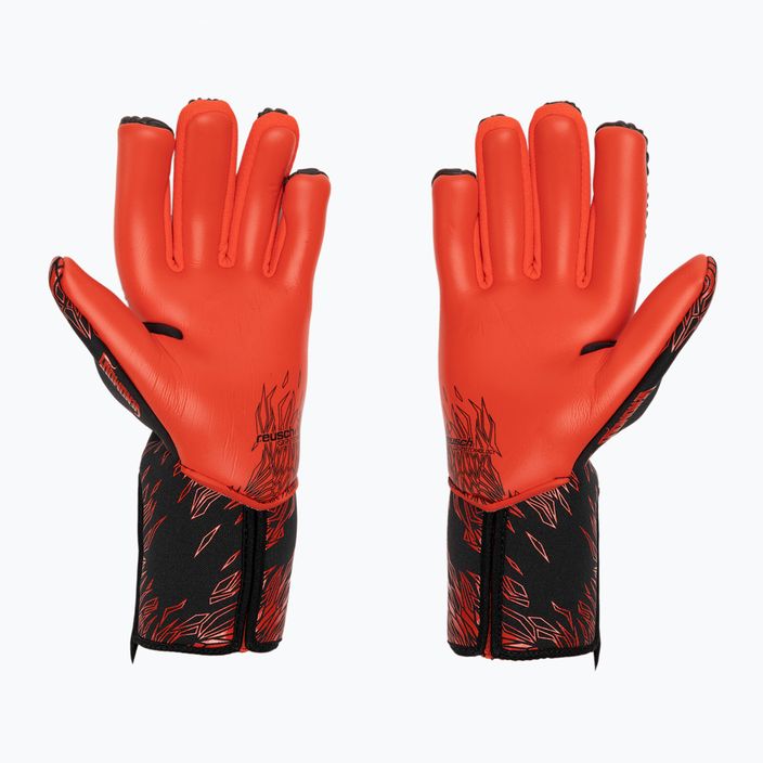 Brankářské rukavice  Reusch Venomous Gold X black/fiery red 2