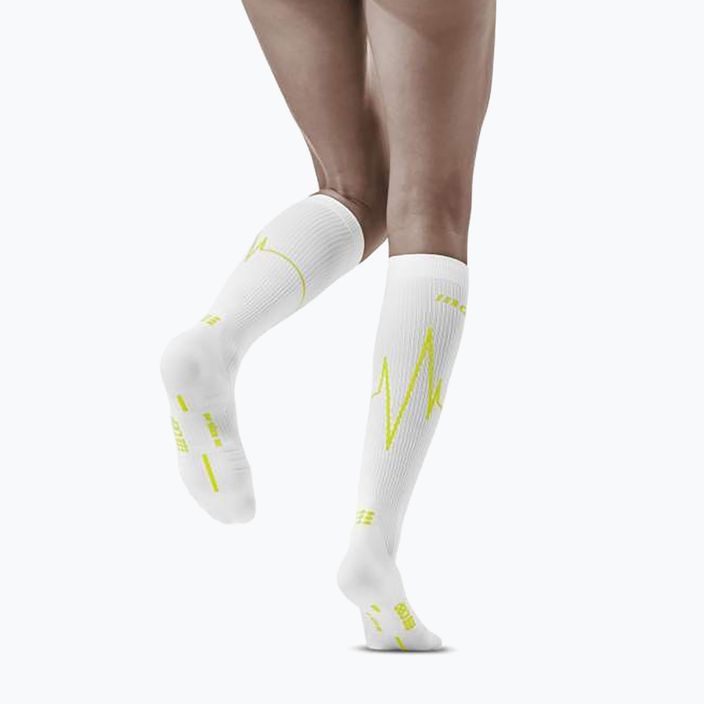 Kompresní běžecké ponožky dámské CEP Heartbeat bílé WP20PC2 5